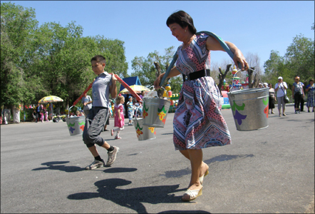 26 мая татаро-башкирский культурный центр «Шатлык» широко отметил сабантуй.